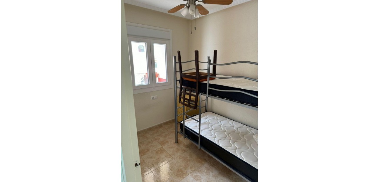 Sale - Apartment / flat -
Torrevieja - torrevieja