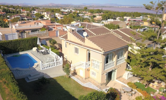 Herverkoop - Semi Detached Villa -
Orihuela Costa - Los Balcones