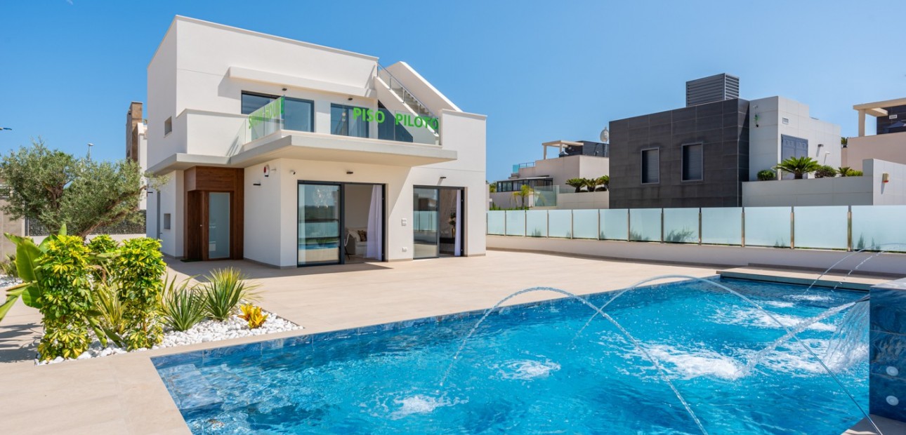 Nueva construcción  - Villa -
Orihuela Costa - Dehesa de campoamor