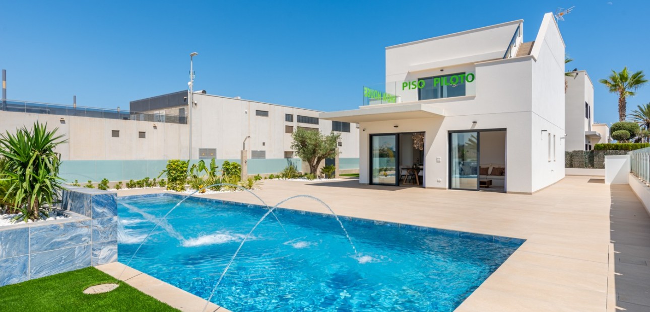 Nueva construcción  - Villa -
Orihuela Costa - Dehesa de campoamor