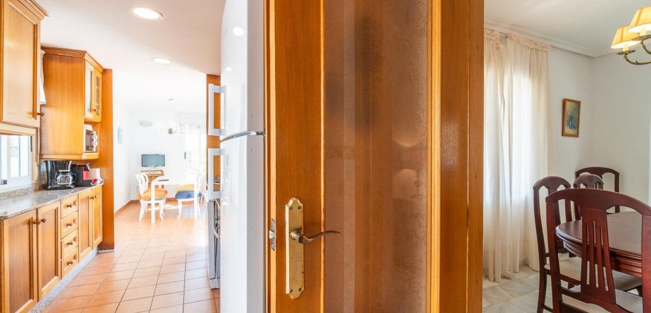 Venta - Villa -
Torrevieja - La Mata