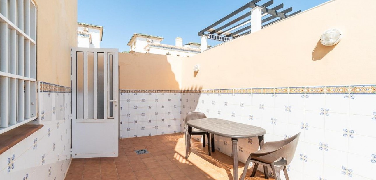 Venta - Villa -
Torrevieja - La Mata
