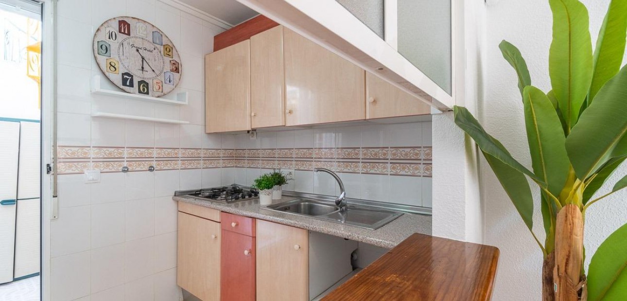 Herverkoop - Terraced house -
Torrevieja - El limonar