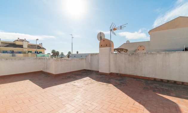 Herverkoop - Terraced house -
Torrevieja - El limonar