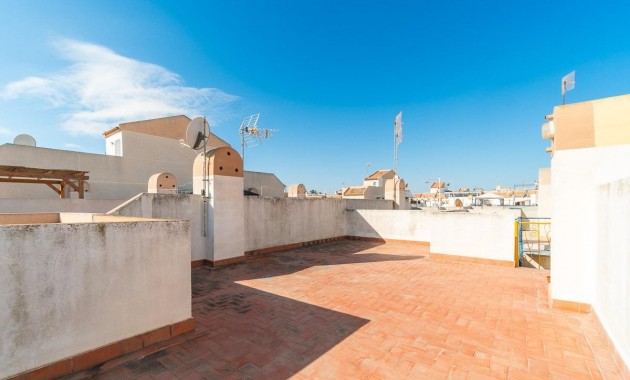 Herverkoop - Terraced house -
Torrevieja - El limonar