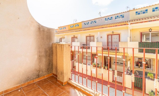 Herverkoop - Terraced house -
Orihuela Costa - Playa Flamenca