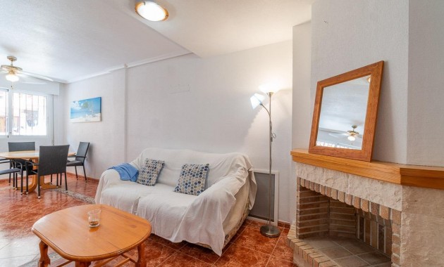 Herverkoop - Terraced house -
Orihuela Costa - Playa Flamenca