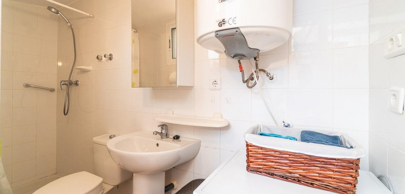 Herverkoop - Terraced house -
Orihuela Costa - Playa Flamenca