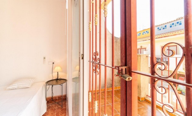 Herverkoop - Terraced house -
Orihuela Costa - Playa Flamenca