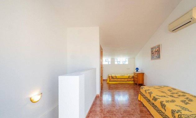 Herverkoop - Terraced house -
Orihuela Costa - Playa Flamenca