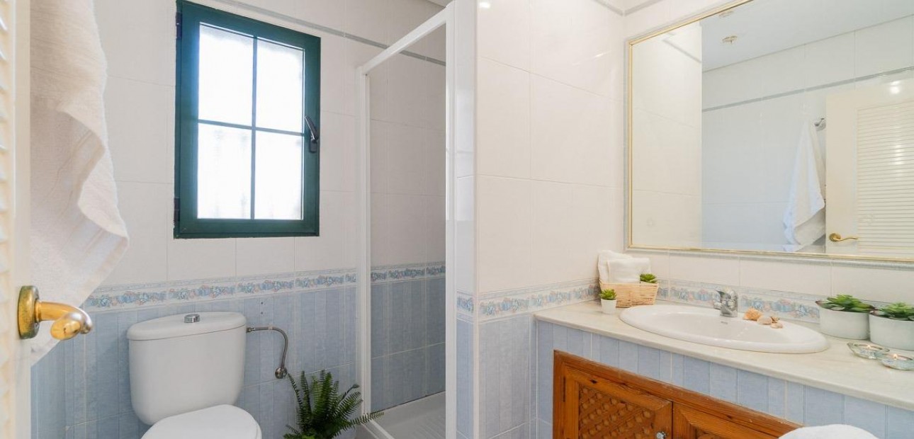 Herverkoop - Villa -
Orihuela Costa - Villamartín-Las Filipinas