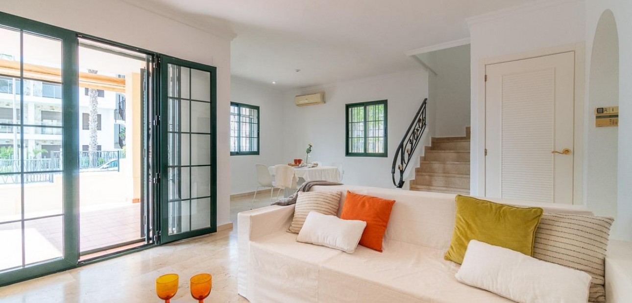 Herverkoop - Villa -
Orihuela Costa - Villamartín-Las Filipinas