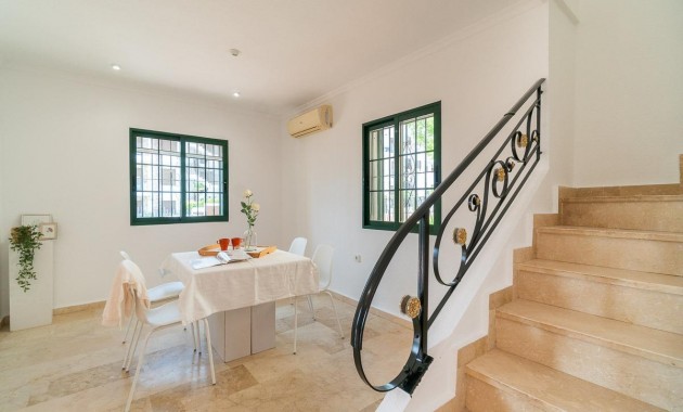 Herverkoop - Villa -
Orihuela Costa - Villamartín-Las Filipinas