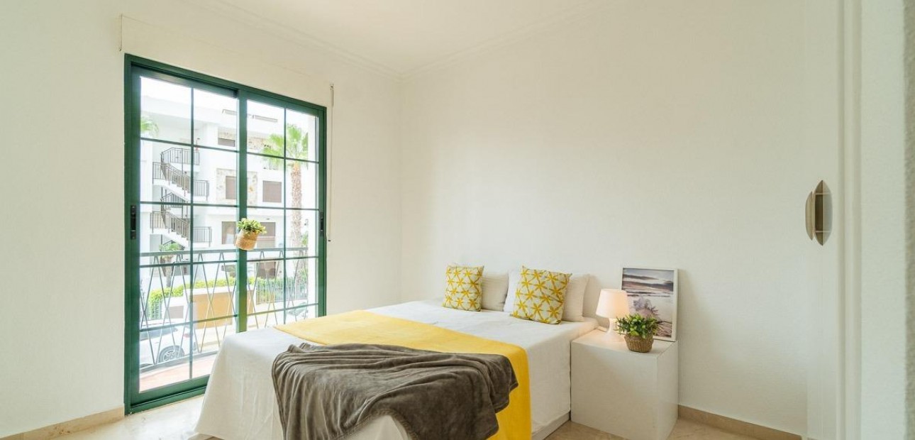 Herverkoop - Villa -
Orihuela Costa - Villamartín-Las Filipinas