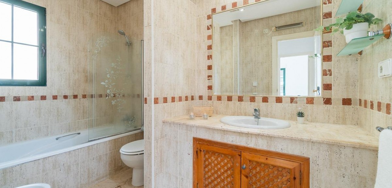 Herverkoop - Villa -
Orihuela Costa - Villamartín-Las Filipinas