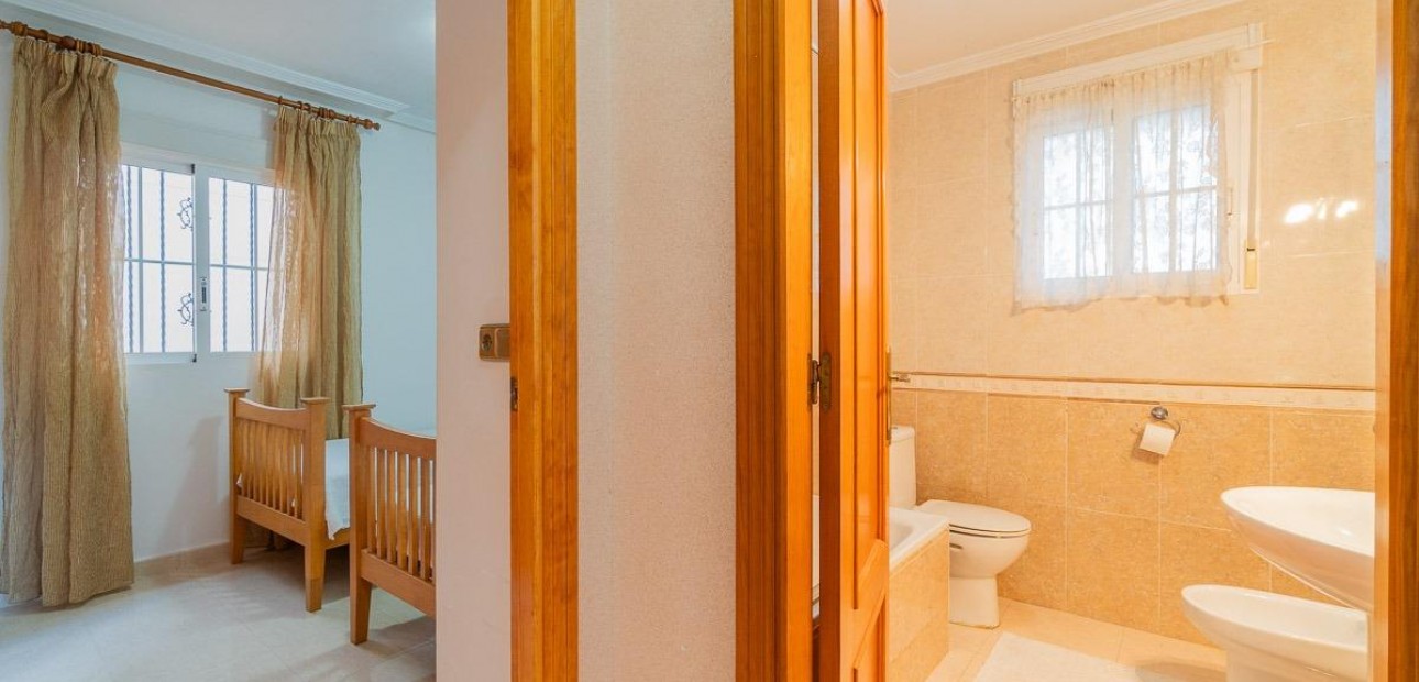 Herverkoop - Ground Floor -
Orihuela Costa - Lomas de Cabo Roig-Los Dolses