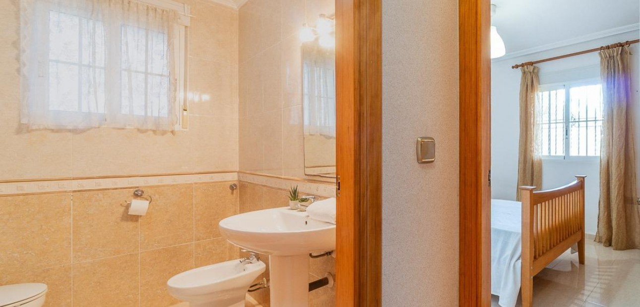 Herverkoop - Ground Floor -
Orihuela Costa - Lomas de Cabo Roig-Los Dolses