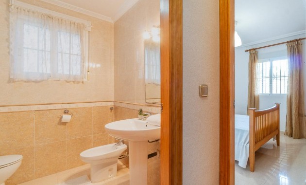 Herverkoop - Ground Floor -
Orihuela Costa - Lomas de Cabo Roig-Los Dolses