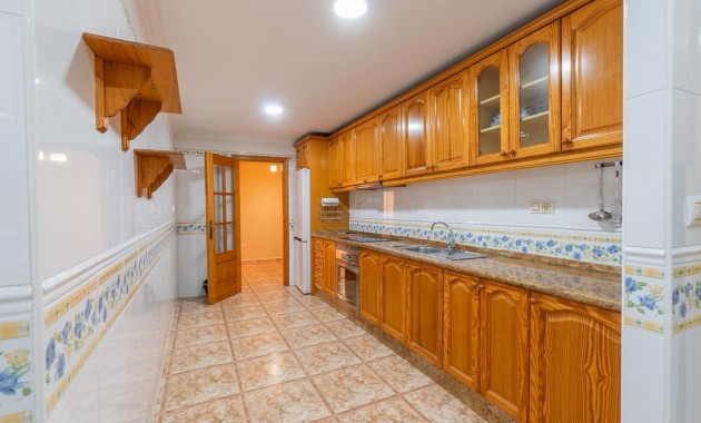 Herverkoop - Flat -
Torrevieja - Centro