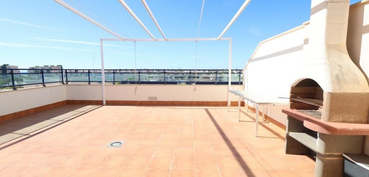 Sale - Penthouse -
Pilar de la Horadada - Pueblo Latino
