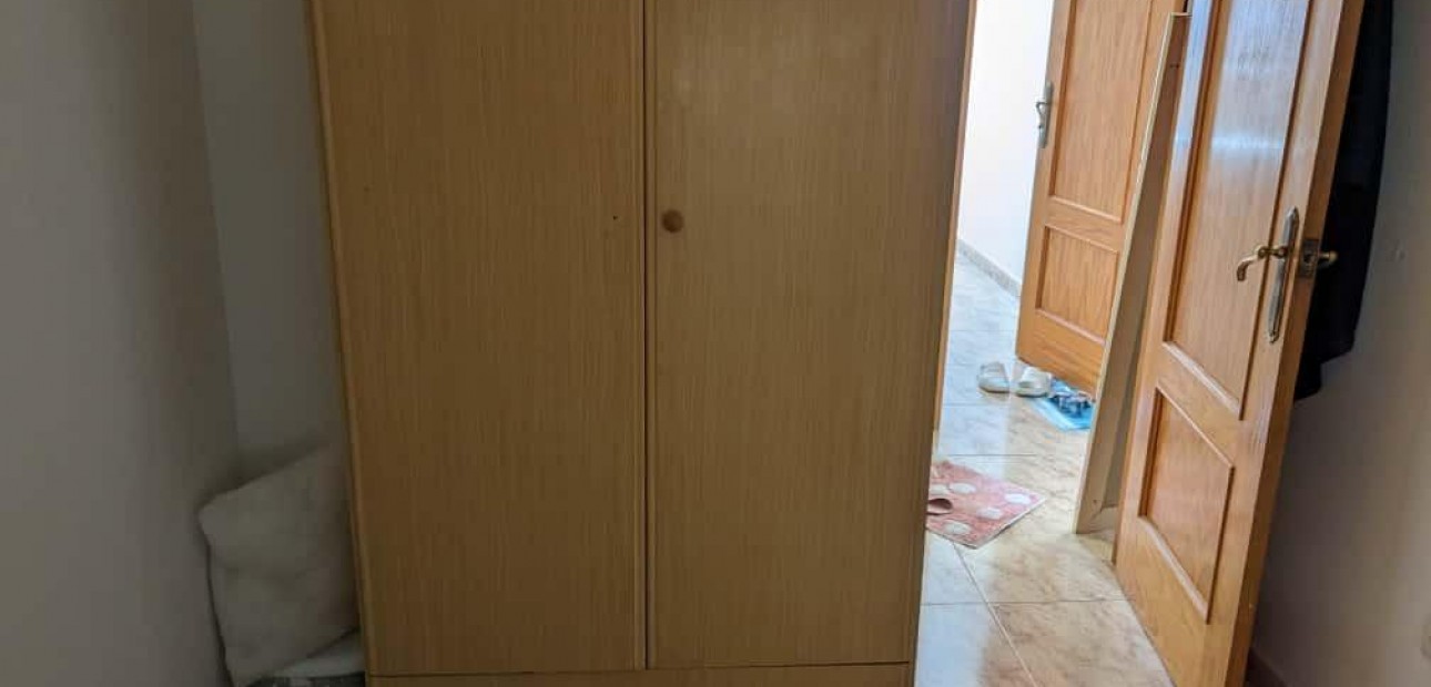 Herverkoop - Appartement / flat -
Torrevieja - Estacion de autobuses