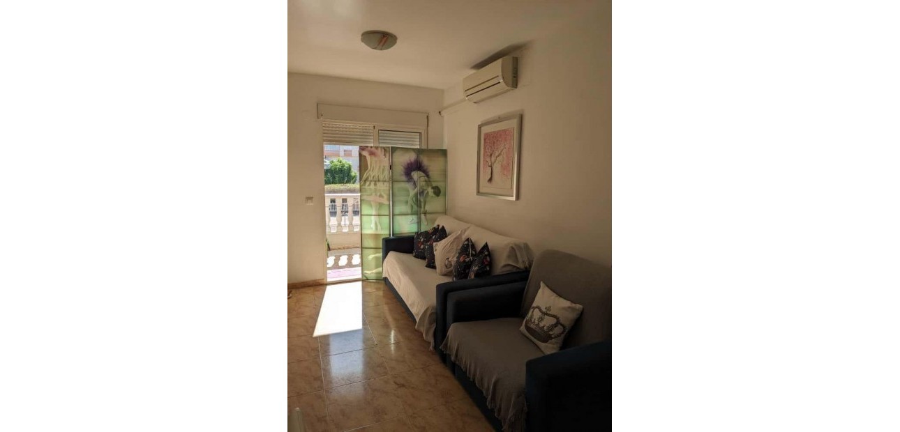 Herverkoop - Appartement / flat -
Torrevieja - Estacion de autobuses