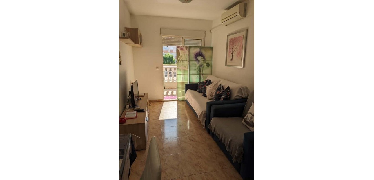 Herverkoop - Appartement / flat -
Torrevieja - Estacion de autobuses