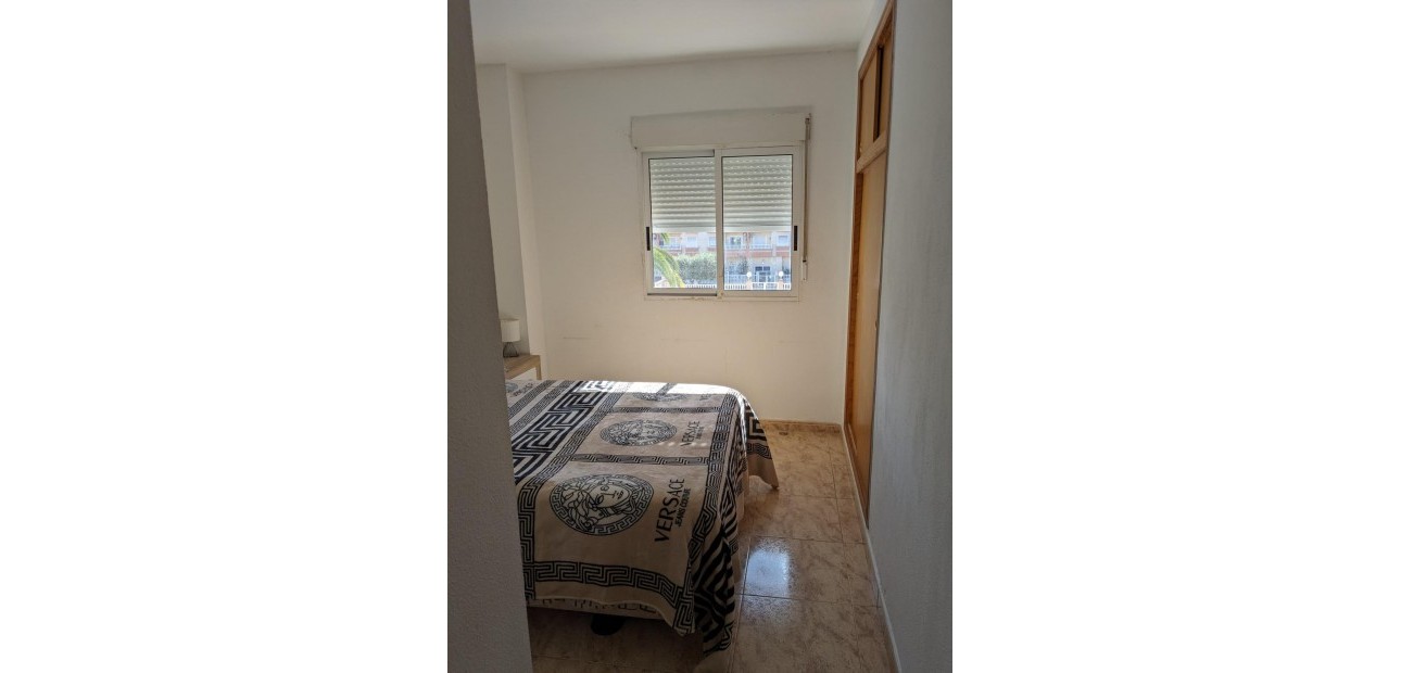 Herverkoop - Appartement / flat -
Torrevieja - Estacion de autobuses