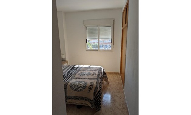 Herverkoop - Appartement / flat -
Torrevieja - Estacion de autobuses
