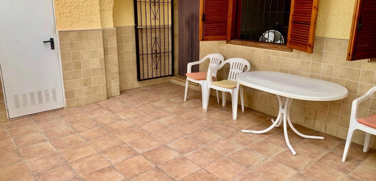 Herverkoop - Bungalow -
Torrevieja - La Mata