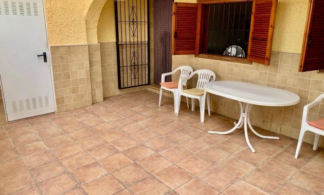 Herverkoop - Bungalow -
Torrevieja - La Mata