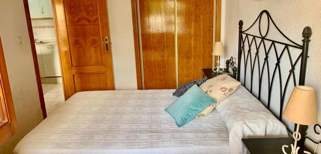 Herverkoop - Bungalow -
Torrevieja - La Mata