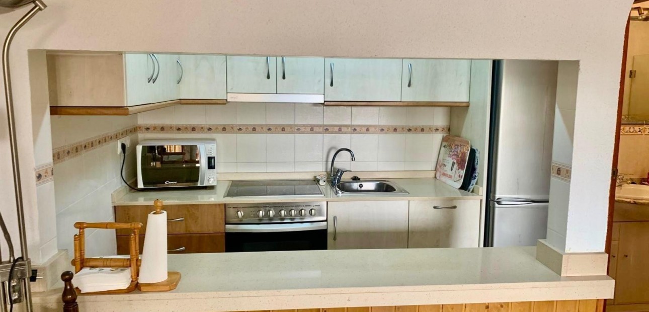 Herverkoop - Bungalow -
Torrevieja - La Mata