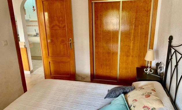 Herverkoop - Bungalow -
Torrevieja - La Mata