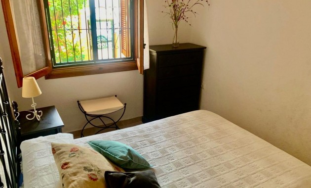 Herverkoop - Bungalow -
Torrevieja - La Mata