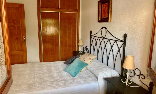 Herverkoop - Bungalow -
Torrevieja - La Mata