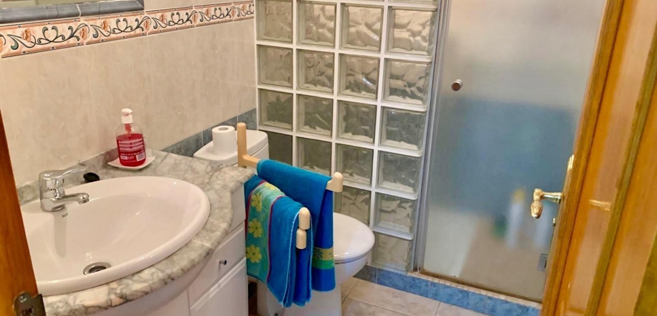 Herverkoop - Bungalow -
Torrevieja - La Mata