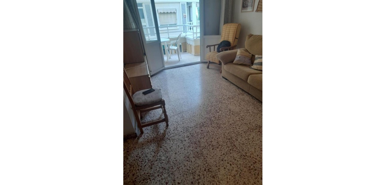 Sale - Apartment / flat -
Torrevieja - Playa del cura