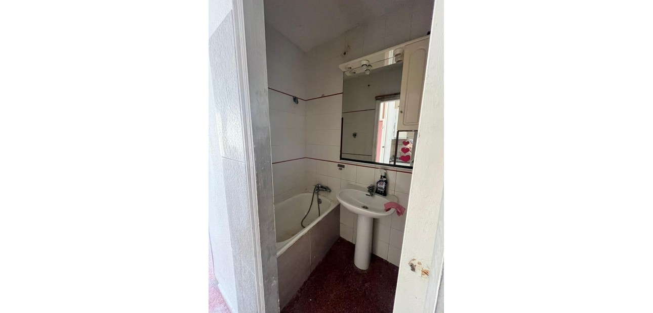 Sale - Studio -
Torrevieja - Playa de los locos