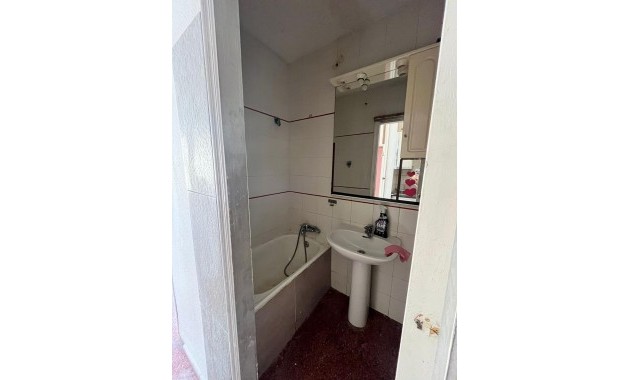 Sale - Studio -
Torrevieja - Playa de los locos