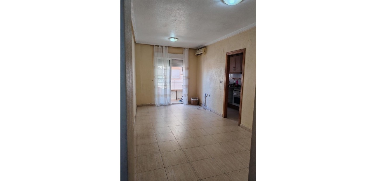 Herverkoop - Appartement / flat -
Torrevieja - torrevieja