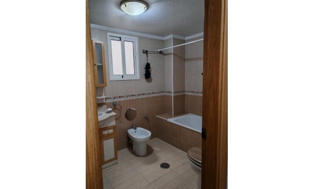 Herverkoop - Appartement / flat -
Torrevieja - torrevieja