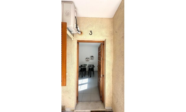 Sale - Apartment / flat -
Torrevieja - Acequion