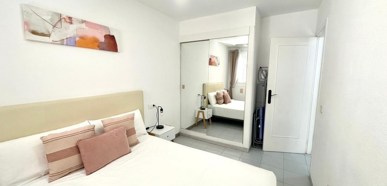 Sale - Apartment / flat -
Torrevieja - Acequion