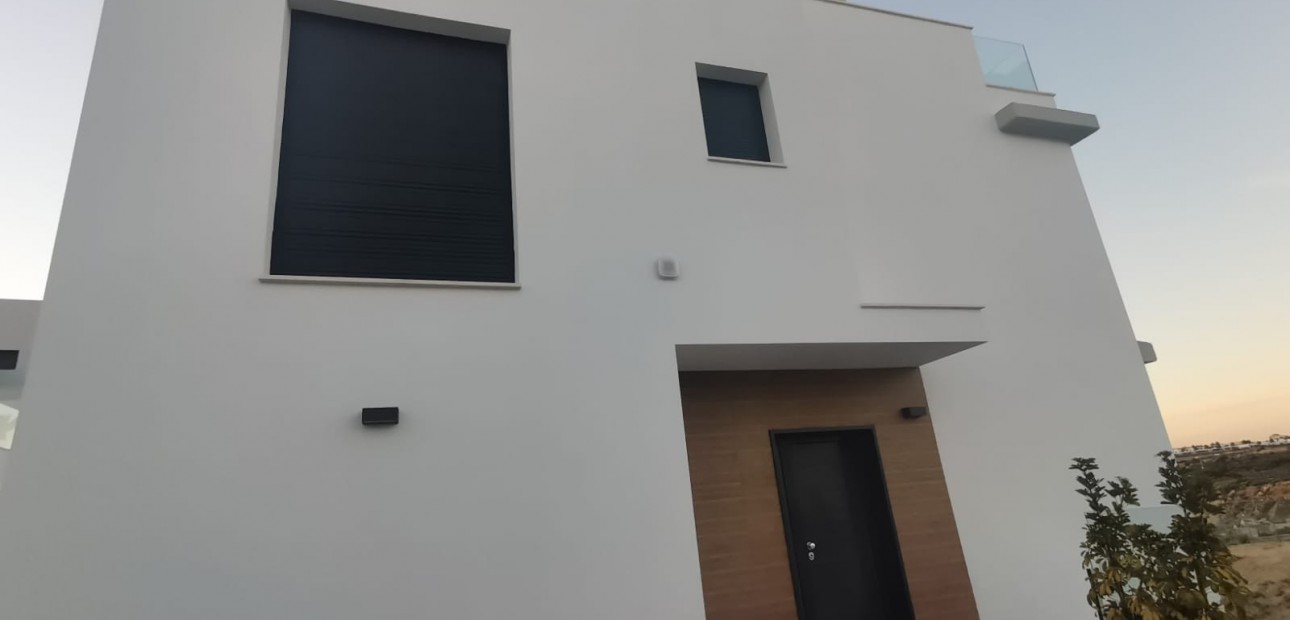 Sale - Modelo Silvia -
Orihuela Costa - Dehesa de campoamor