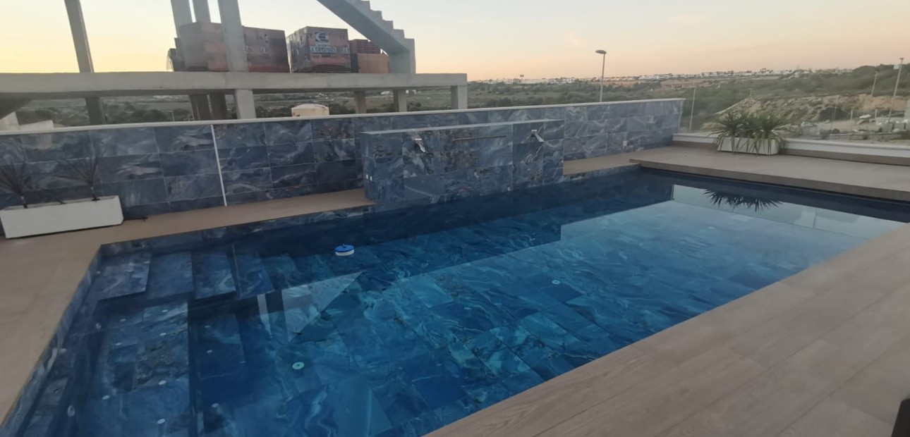 Sale - Modelo Silvia -
Orihuela Costa - Dehesa de campoamor