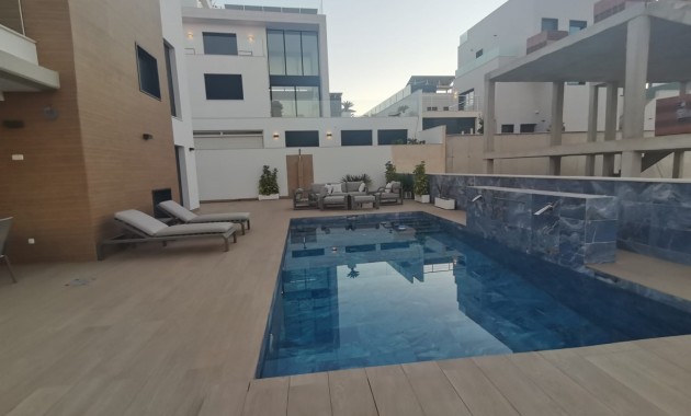 Sale - Modelo Silvia -
Orihuela Costa - Dehesa de campoamor