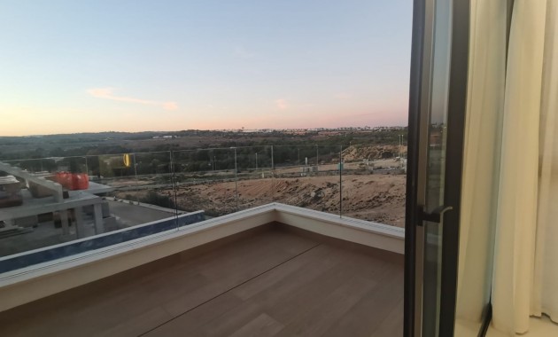 Sale - Modelo Silvia -
Orihuela Costa - Dehesa de campoamor