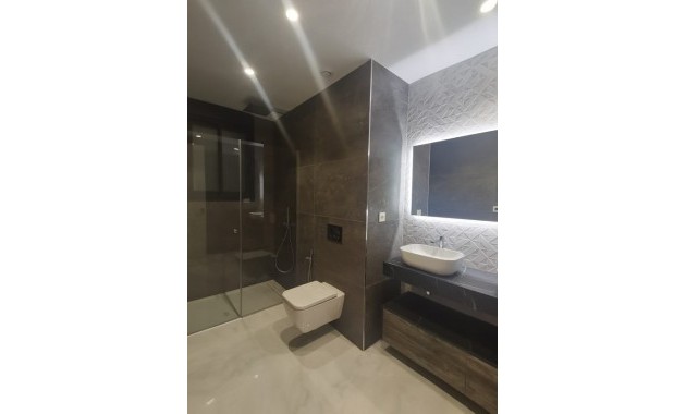 Sale - Modelo Silvia -
Orihuela Costa - Dehesa de campoamor