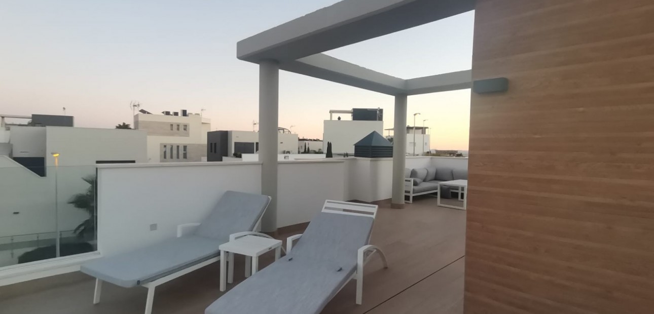 Sale - Modelo Silvia -
Orihuela Costa - Dehesa de campoamor